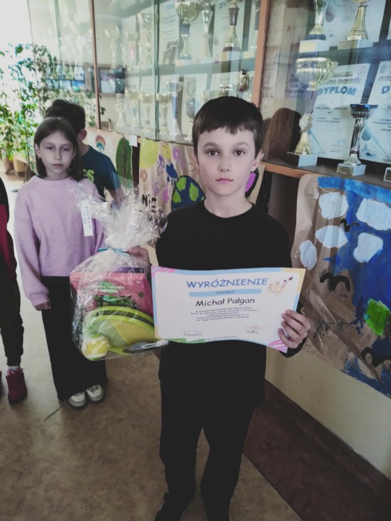 Powiatowy konkurs plastyczny pt. „Ruch to zdrowie, każdy dzieciak ci to powie” Powiatowy konkurs plastyczny pt. „Ruch to zdrowie, każdy dzieciak ci to powie”